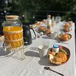 Maison Farol Bed & Breakfast