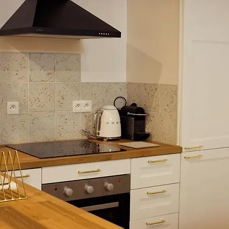 Maison Farol Bed and Breakfast