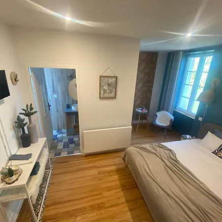 Bed & Breakfast Maison Farol 4*