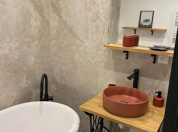 Maison Farol Bed & Breakfast