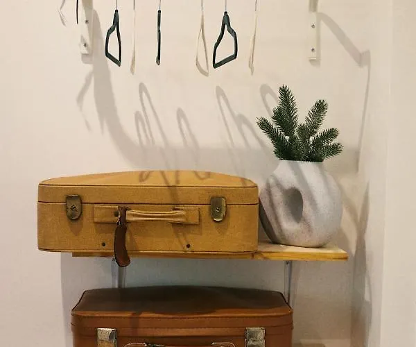 Maison Farol Bed & Breakfast 4*