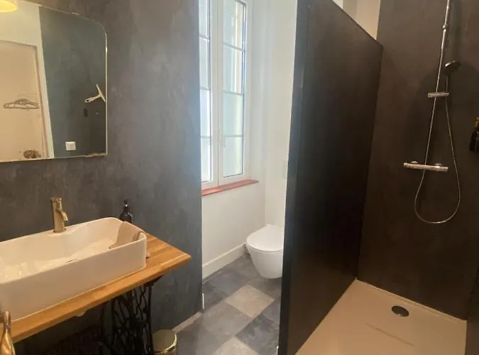 Maison Farol Bed & Breakfast