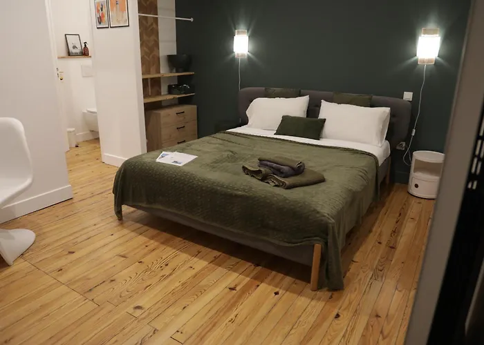 Maison Farol Bed & Breakfast 4*